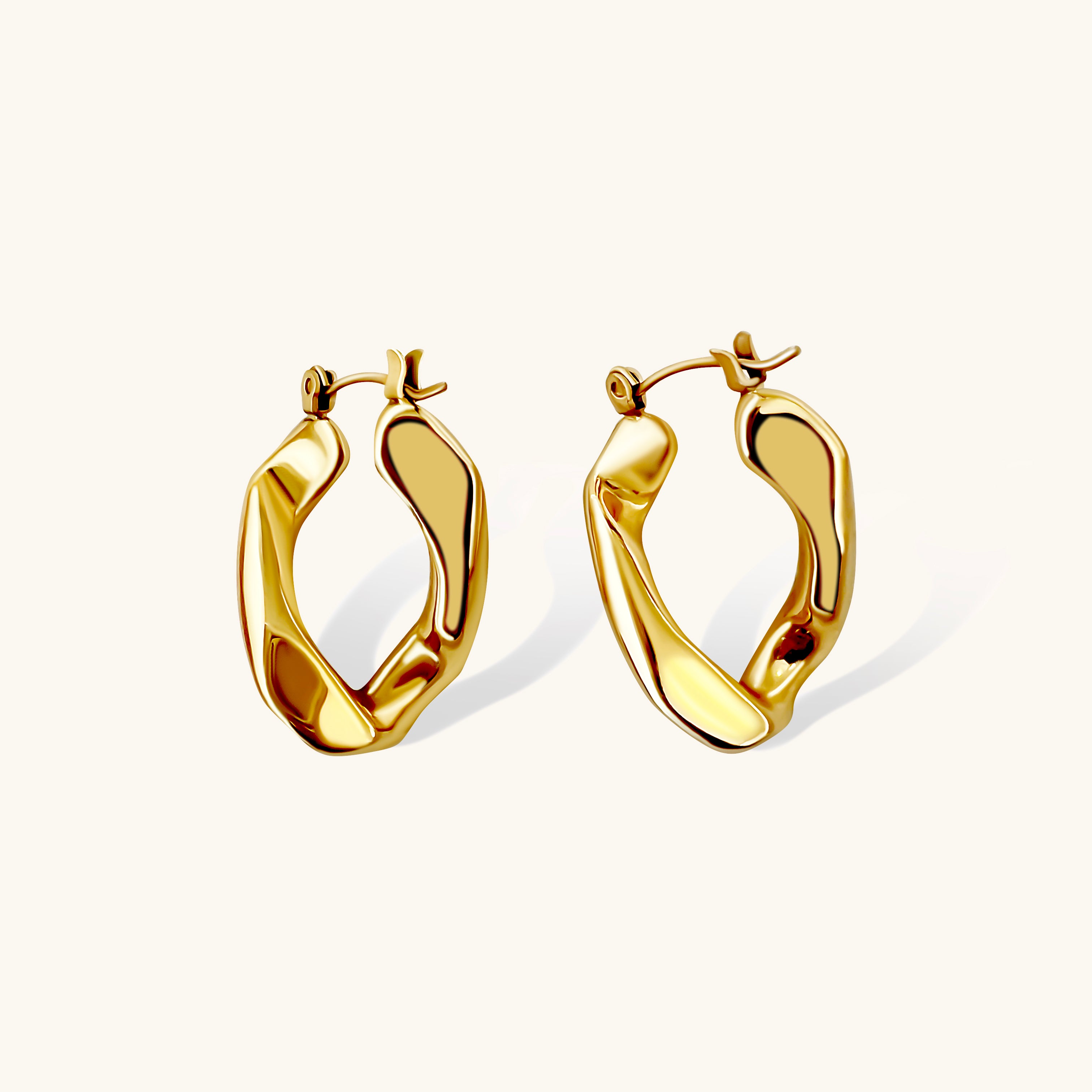 Astrid Mini Hoop Earrings