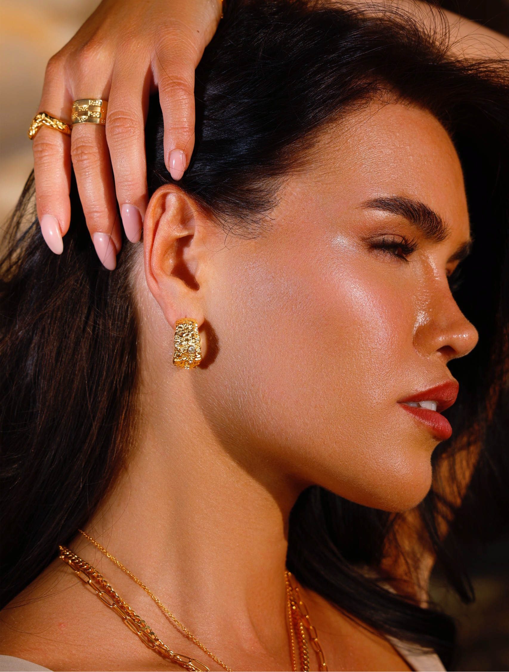 Mira Hoop Earrings